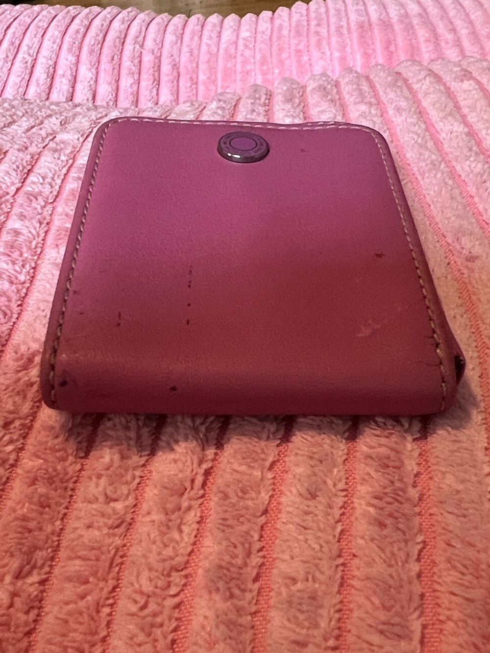 Coach Y2K Limited Edition Cardholder - Picture 7 of 7